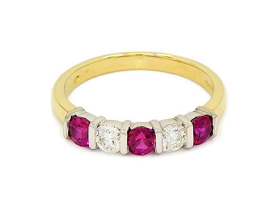Dia - 0.31ct Ruby - 0.64ct